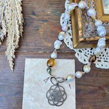 Load image into Gallery viewer, Ombré Baroque Pearls Whiskey Quartz Nuggets Tahitian Pearl Necklace
