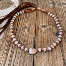 Load image into Gallery viewer, White Button Baroque Pearl Leather Necklace