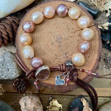 Load image into Gallery viewer, Candy Edison Pearls Custom Strawberry Quartz Button Bracelet