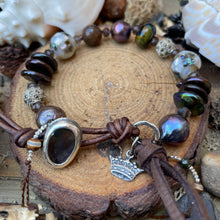 Load image into Gallery viewer, Beach Collection Abalone button Bracelet