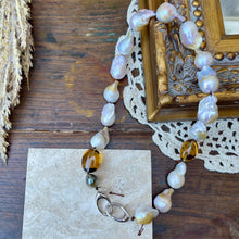 Load image into Gallery viewer, Ombré Baroque Pearls Whiskey Quartz Nuggets Tahitian Pearl Necklace