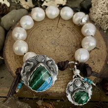 Load image into Gallery viewer, SALE High End Large White Edison Pearls Custom Ocean Button Bracelet