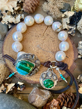 Load image into Gallery viewer, SALE High End Large White Edison Pearls Custom Ocean Button Bracelet

