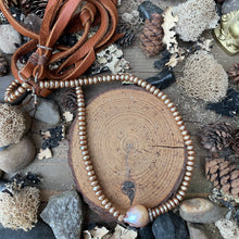 Load image into Gallery viewer, Bronze Button Pearls Baroque Leather Versatile Length necklace
