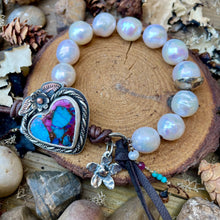 Load image into Gallery viewer, Natural Metallic White Edison Pearl Blue Turquoise Heart flower bracelet
