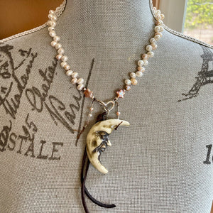 Short Flawless Pearl Replaceable Clasp Moon and Stars necklace