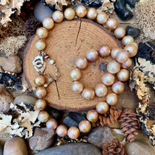 Load image into Gallery viewer, Luminous champagne Edison Pearl Necklace
