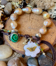 Load image into Gallery viewer, Natural Baroque Pearls, Malachite Button Bracelet
