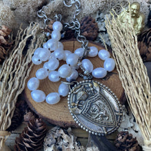 Load image into Gallery viewer, Chunky White Freshwater Pearls Crest/shield necklace
