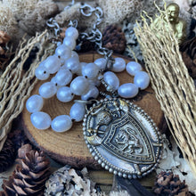 Load image into Gallery viewer, Chunky White Freshwater Pearls Crest/shield necklace
