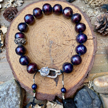 Load image into Gallery viewer, Black Pearl Bracelet Sterling Moon and Stars Lobster clasp
