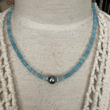 Load image into Gallery viewer, Graduated Blue Opal Tahitian Pearl Short Necklace
