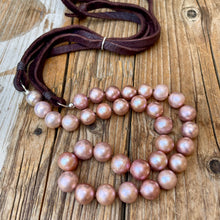 Load image into Gallery viewer, Natural Large High end Pink Edison Pearl Leather Necklace

