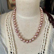 Load image into Gallery viewer, Natural Large High end Pink Edison Pearl Leather Necklace
