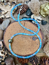 Load image into Gallery viewer, Graduated Blue Opal Tahitian Pearl Short Necklace
