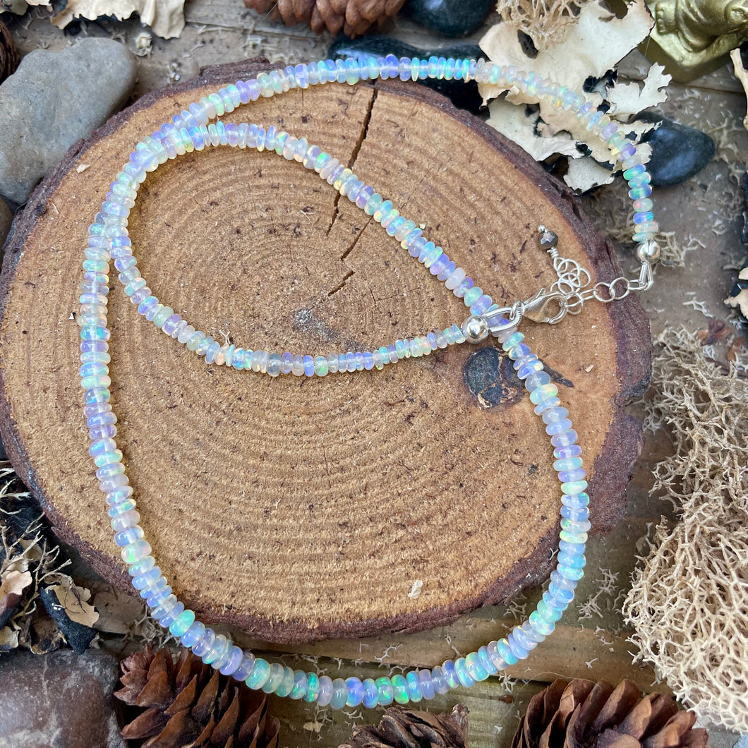 Ethiopian Opal Graduated Short Necklace