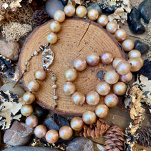 Load image into Gallery viewer, Luminous champagne Edison Pearl Necklace

