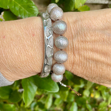 Load image into Gallery viewer, Rare Carved silver Edison Pearl Pave Diamond Bracelet
