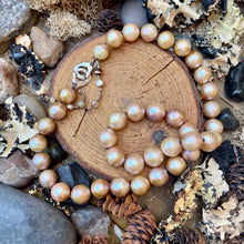 Load image into Gallery viewer, Luminous champagne Edison Pearl Necklace
