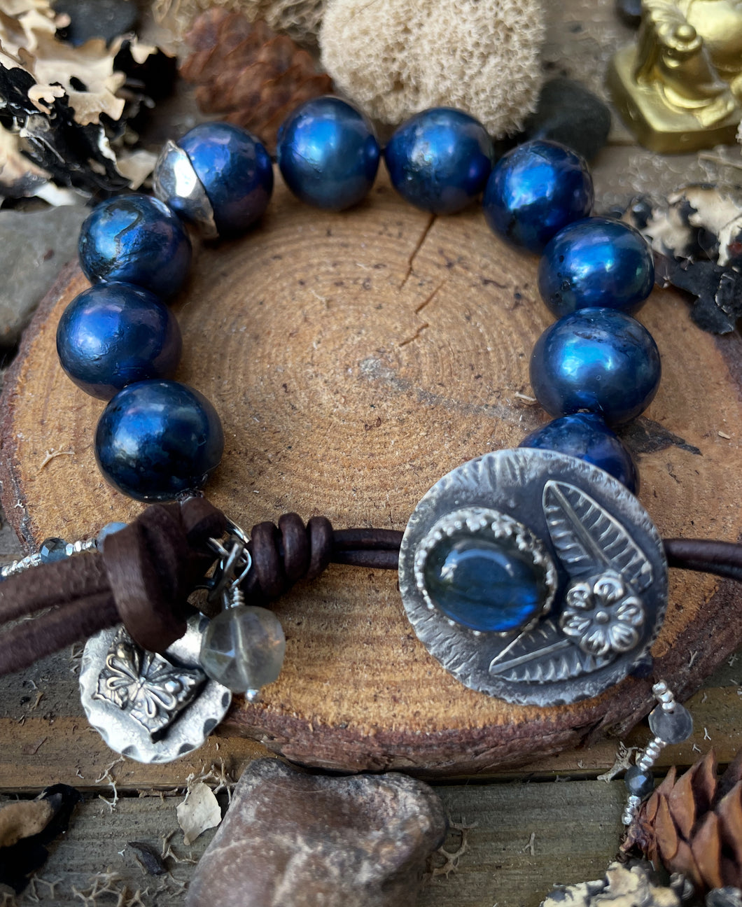 Dark Blue Large Edison Pearls Custom Labradorite Button Bracelet