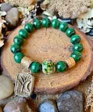 Load image into Gallery viewer, Artisan Tree of Life/Heart two sided beaded stretch bracelet
